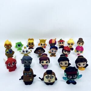 Disney Doorables Lot of 22 Limited Edition Action Figures Toy Child Kid Collect